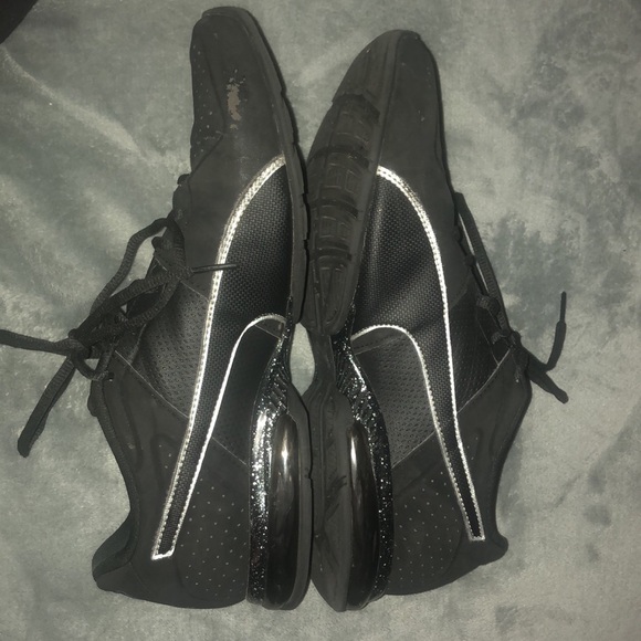 Puma Sneakers - Picture 5 of 9